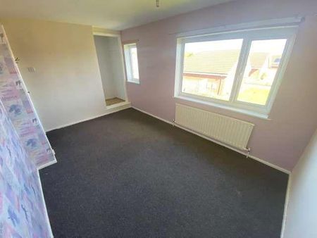 2 bedroom end of terrace house to rent - Photo 5
