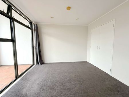 1 Bedroom Apartment in the heart of Albany - Photo 5