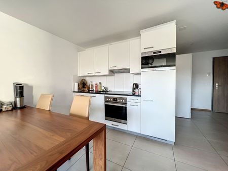2½ pièces - Récent avec un balcon - Photo 3