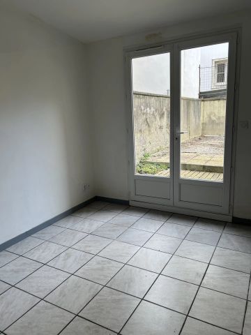 Location Appartement 2 pièces 50m² LE PORTEL 62480 - Photo 4