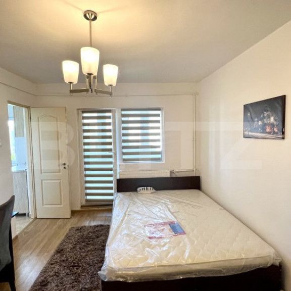 Garsoniera proaspat renovat, decomandata, balcon, zorilor, - Fotografie 1