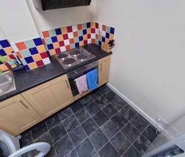 2 bedroom apartment to rent - Photo 2