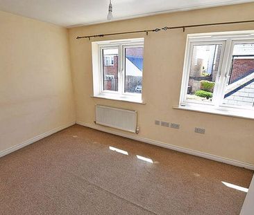 2 bedroom semi-detached house to rent - Photo 5