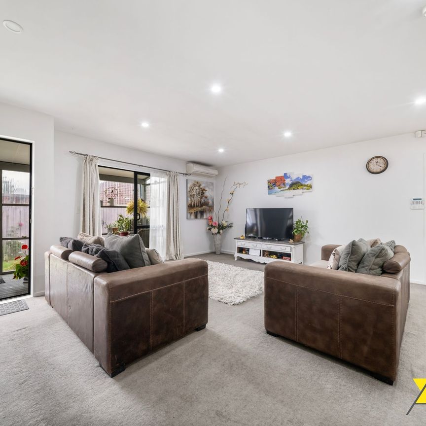 Modern Comfort and Convenience in a Prime Central Location - Photo 1