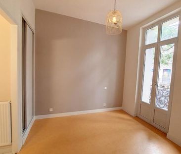 Location Appartement 2 pièces 50m² AGEN 47000 - Photo 5