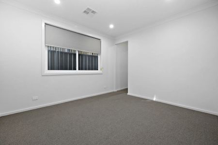 Modern Luxury Living: The Perfect Blend of City & Coast - Photo 5