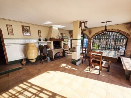 5 room luxury House for rent in Cabrils, Spain - Photo 4