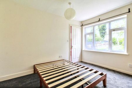 3 bedroom terraced house to rent - Photo 5