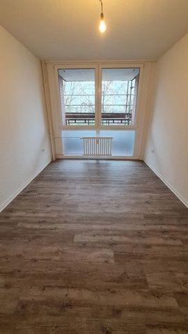 Frisch sanierte großzügige 2-Zimmer Wohnung mit Balkon - Photo 2