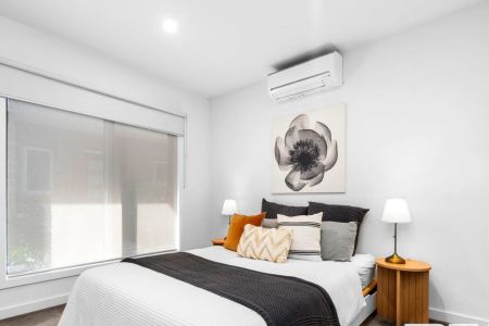 Modern Townhouse Living in a Prime Preston Location - Photo 5