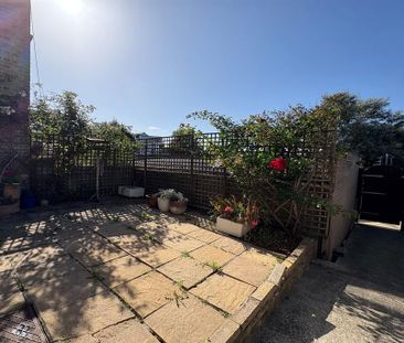 6 bedroom terraced house to rent - Photo 1