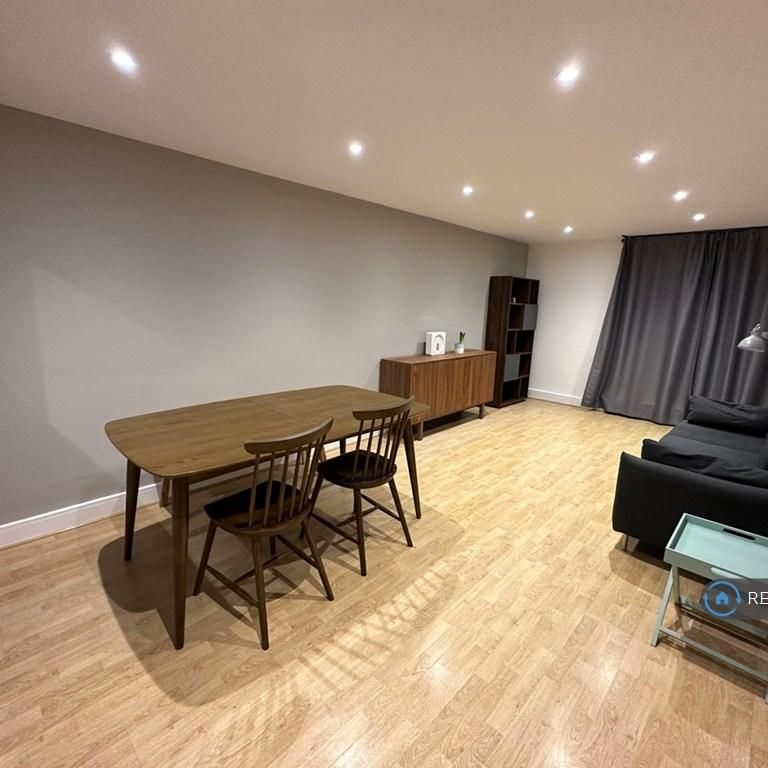 1 bedroom flat to rent - Photo 1