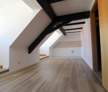 Hell und freundlich wohnen im Dachgeschoß - Foto 1