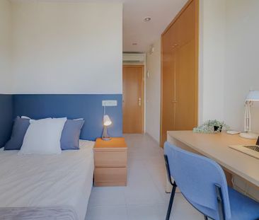 Carrer de Roger de Llúria, Barcelona, Catalonia 08010 - Photo 6