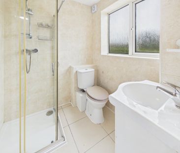 The Hide, Amy Lane, Chesham,HP5 - Photo 3