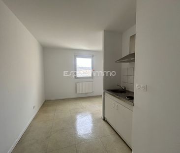 Location Appartement 1 pièce 20m² LE GRAND QUEVILLY 76120 - Photo 1