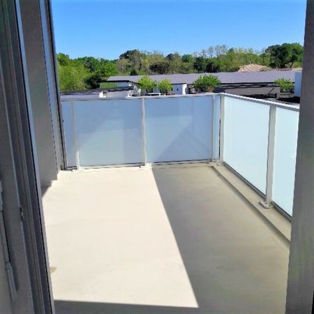 Location Appartement 3 pièces 60m² ST VINCENT DE TYROSSE 40230 - Photo 5
