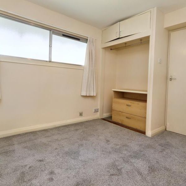 Charminster Court, Surbiton - 1 bedroomProperty for lettings - Seymours - Photo 1