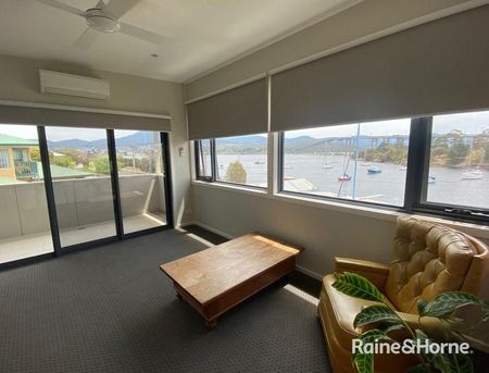 2/20 Rosny Esplanade, Rosny, TAS 7018 - Photo 5