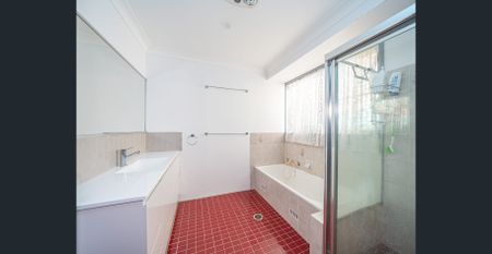 Spacious contemporary in popular School Zone - Photo 5