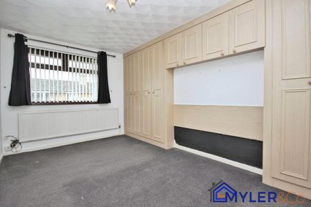 2 bedroom terraced house to rent - Photo 2