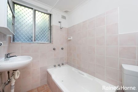 4/48 Henson Street, Marrickville, NSW 2204 - Photo 5