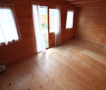 Petts Hill, Northolt - Photo 6