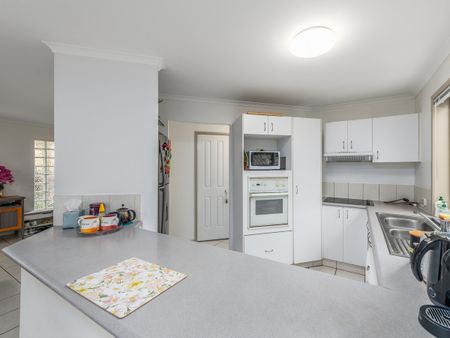 2/36-38 Broad Street, Labrador - Photo 2