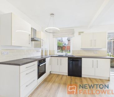 2 bedroom semi-detached house to rent - Photo 4