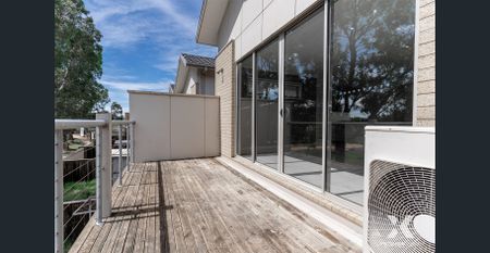 4-Bed Townhouse with Resort-Style Amenities and Scenic Views - Photo 5