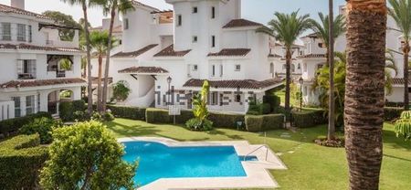 Alquiler de piso en Urbanización Los Naranjos de Marbella, 50 - Photo 2