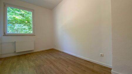 *** Hier wird fleißig gewerkelt! Charmantes Zuhause mit Duschbad! *** - Photo 2