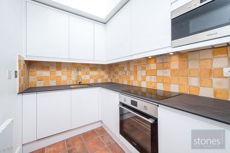 Primrose Gardens, Belsize Park, London - Photo 2