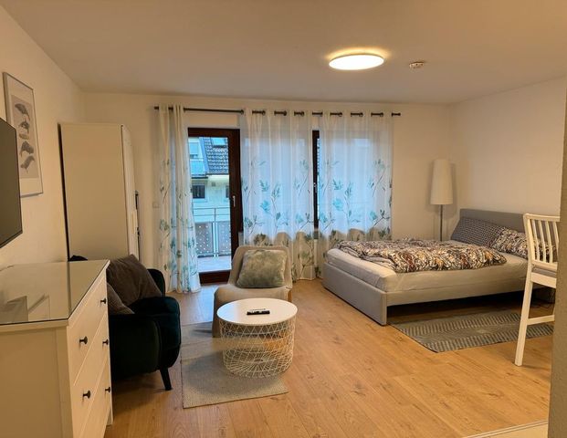 Möblierte 1 Zimmerwohnung mit Balkon und Stellplatz - Foto 1