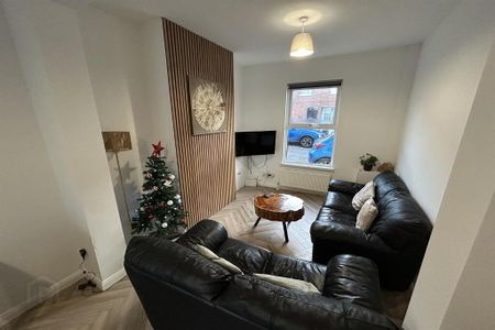 82 Richardson Street, Belfast, BT6 8DY - Photo 2