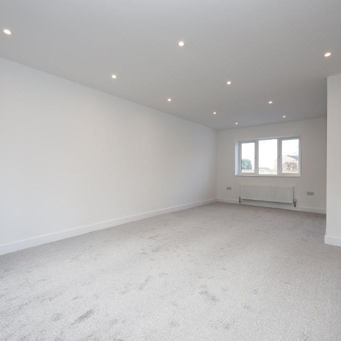 4 bedroom detached house to rent - Photo 1