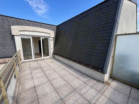 Appartement F2 à BOIS GUILLAUME - Photo 2
