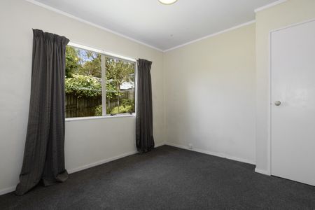 Secure Family Home - Brookfield - Photo 3