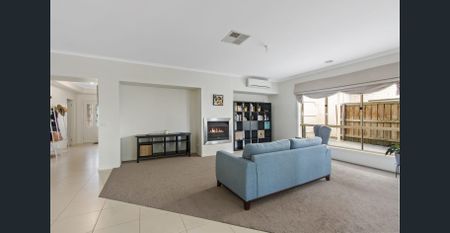 Beautiful Family Home With All The Lux - Photo 2