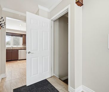 For Lease - 112 Mountainview Road Unit# Upper Level, Halton Hills, ... - Photo 5
