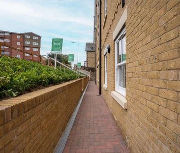 Milton Mount, Old Road East, Gravesend, Kent, DA12 - Photo 6