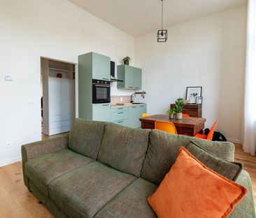 Stijlvol bemeubeld appartement met 1 slaapkamer + buro - Photo 6