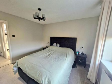 2 bedroom semi-detached house to rent - Photo 2