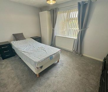 Colne Avenue, SO16 - Photo 4