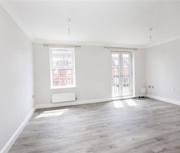 4 bedroom terraced house to rent - Photo 6