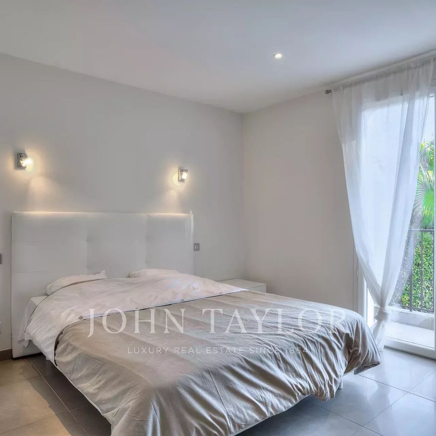 Maison à louer Mougins, Cote d'Azur, France7 500 EUR / Mois - Photo 1