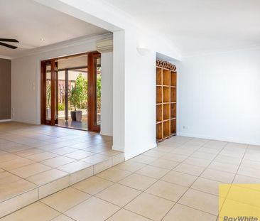 $950 per week / $3,800 Bond - Photo 1