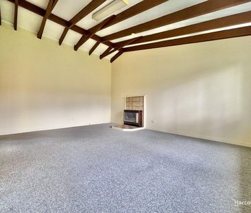 Peaceful Family Living in a Prime Location... - Photo 3