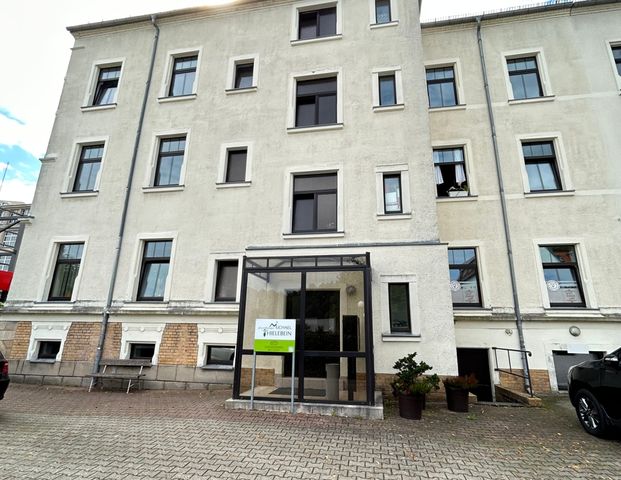 ***Geräumige Wohnung in zentraler Lage in Chemnitz-Schönau*** - Photo 1