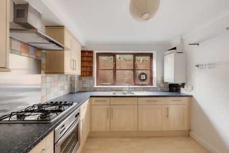 3 Bed End Terrace - Photo 5